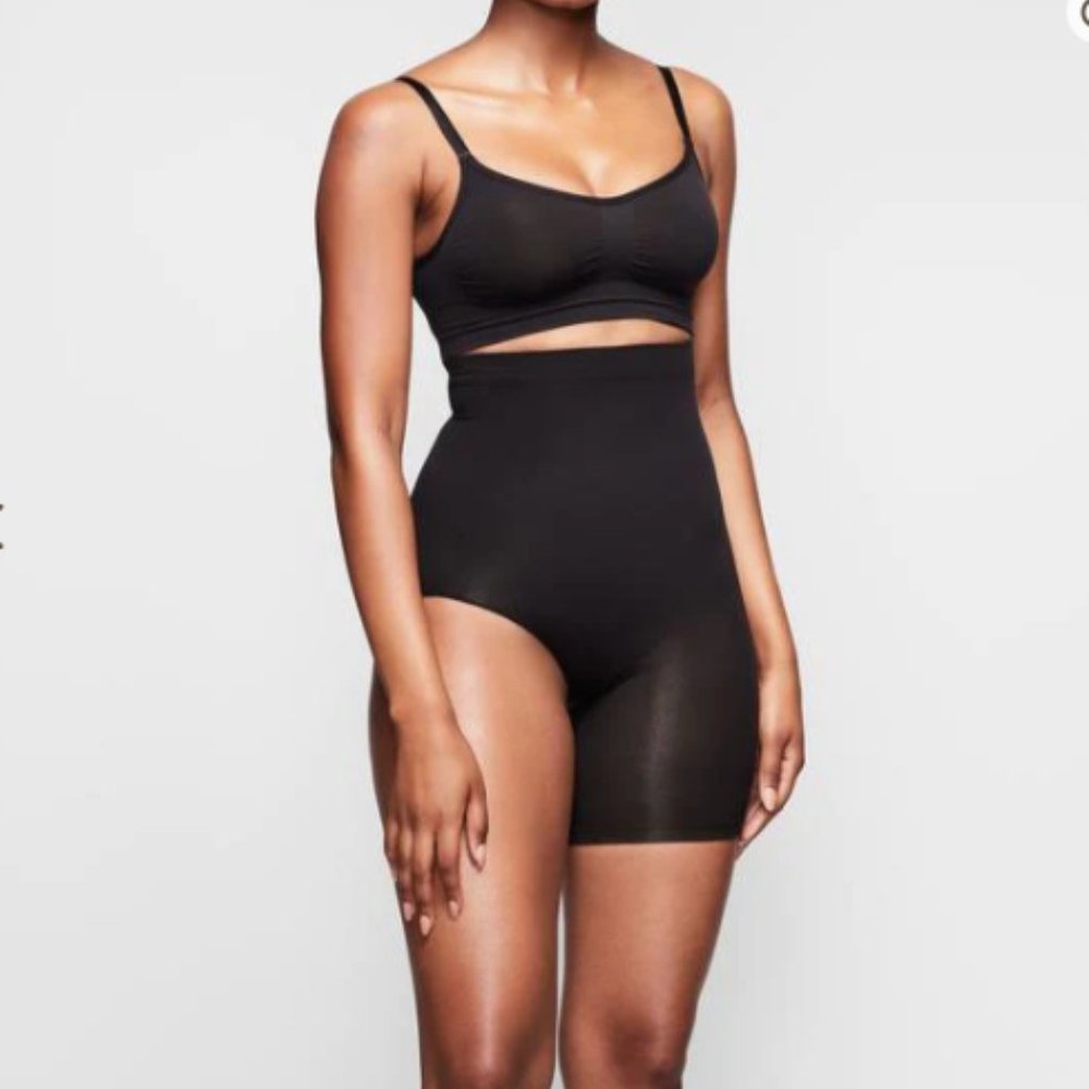 SKIMS (Black) Seamless Solution #2 Shorts